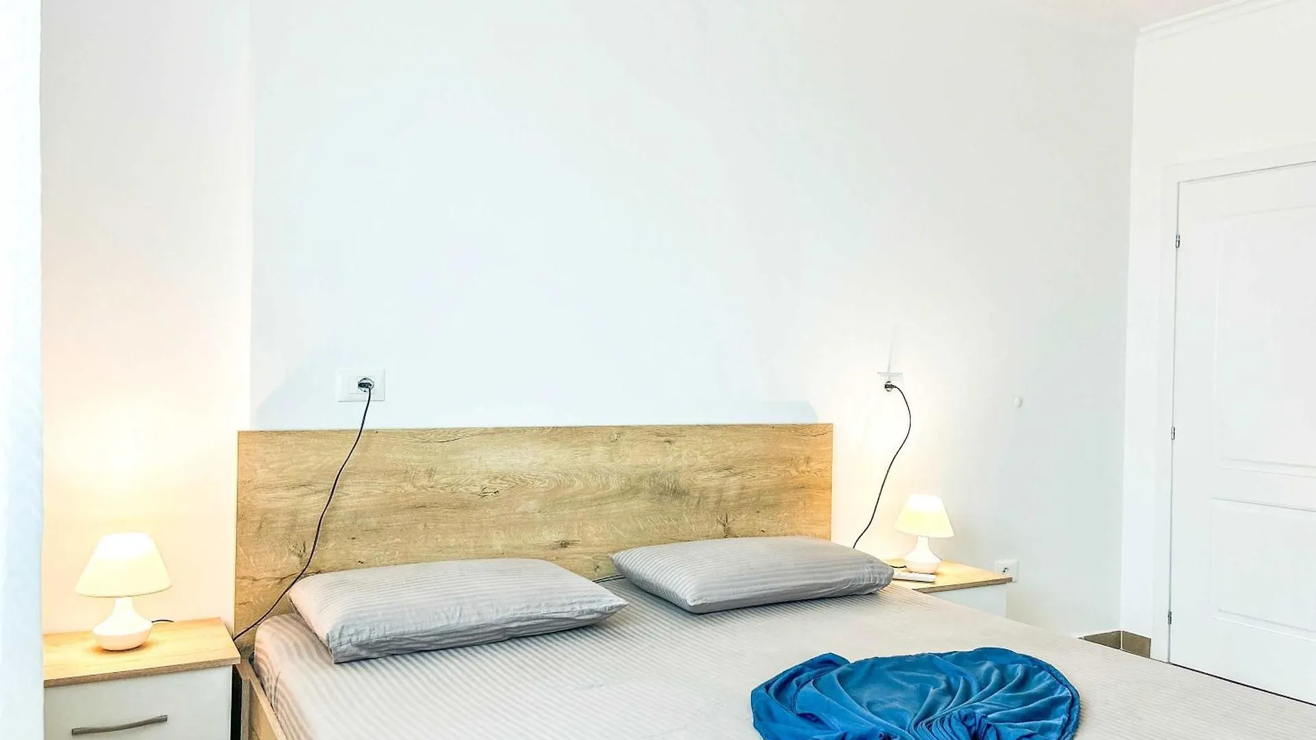 Aqua Vista 598 Apartment Durres